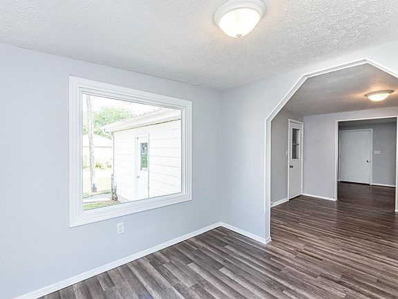 2nd image of 7416 Willow Dr