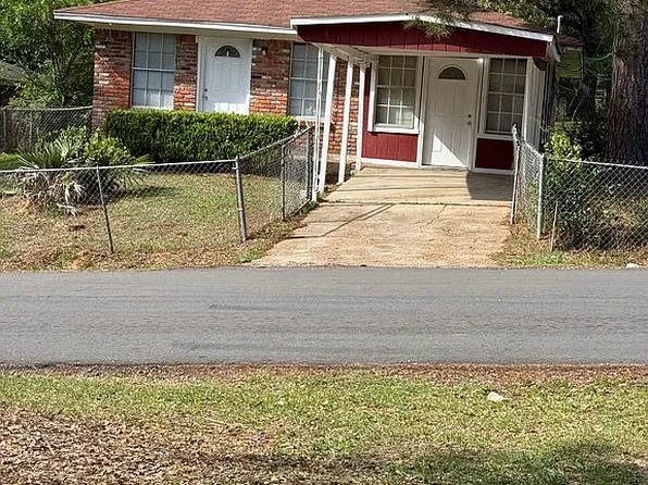 202 Martin Luther King Jr St, Columbia, LA 71418
