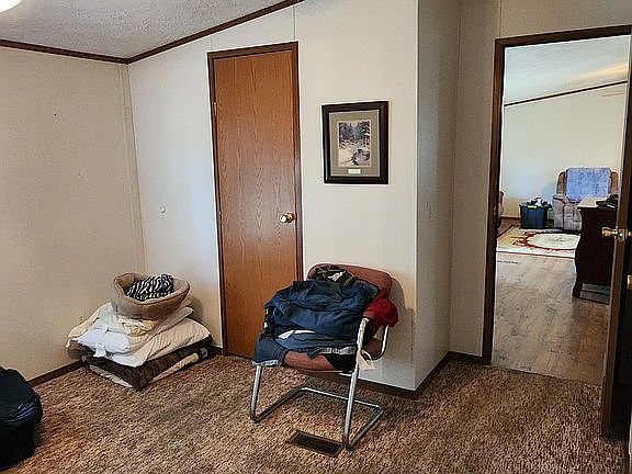 4th image of 77 Shoreline Ln