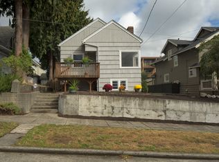 922 N 72nd St, Seattle, WA 98103