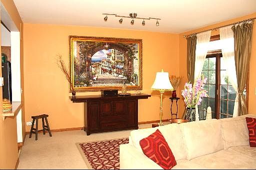 5th image of 226 Orchard Ln