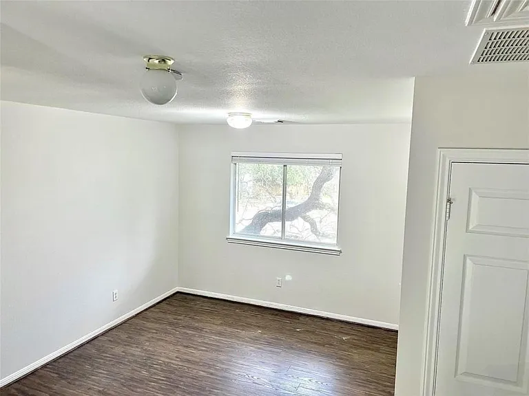 6400 La Carman Ln — Photo 17