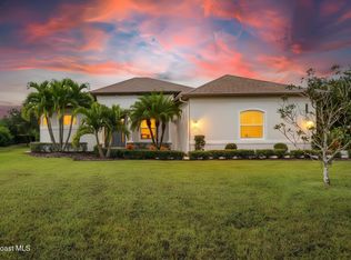 2402 Westhorpe Dr, Malabar, FL 32950