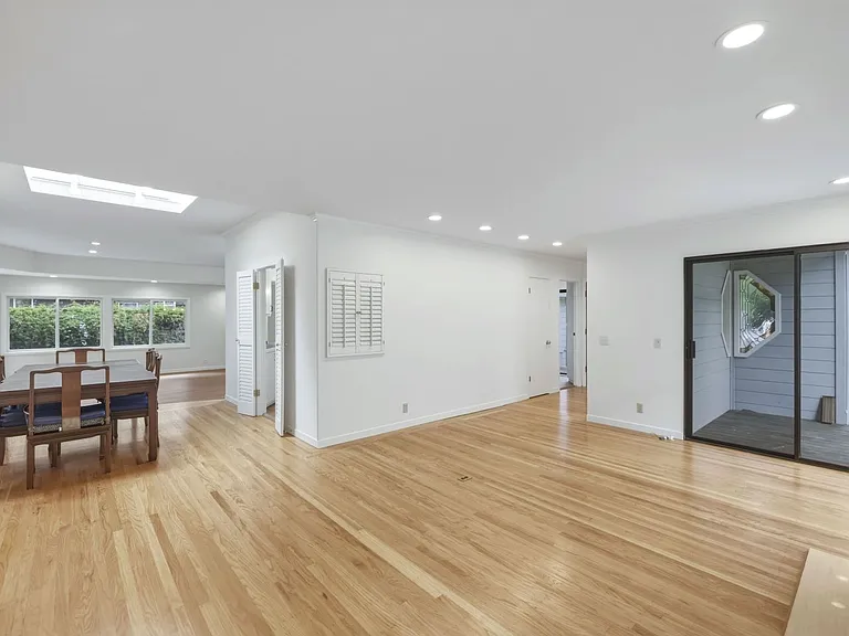 1537 Dana Ave — Photo 5