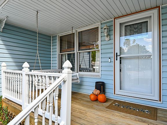 4th image of 680 E Trakel Place