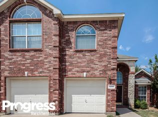 5916 Portridge Dr, Fort Worth, TX 76135