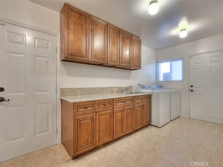 16612 Park Lane Cir — Photo 38