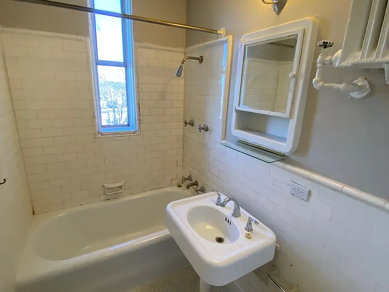 The Massee Apartments — Photo 17