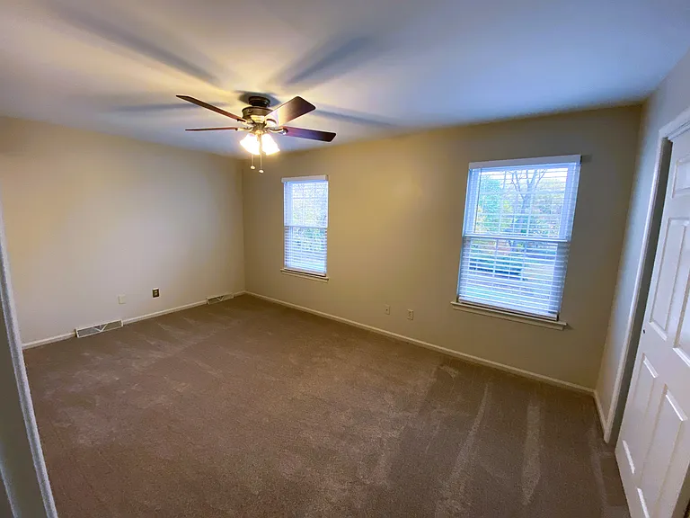 Rear bedroom