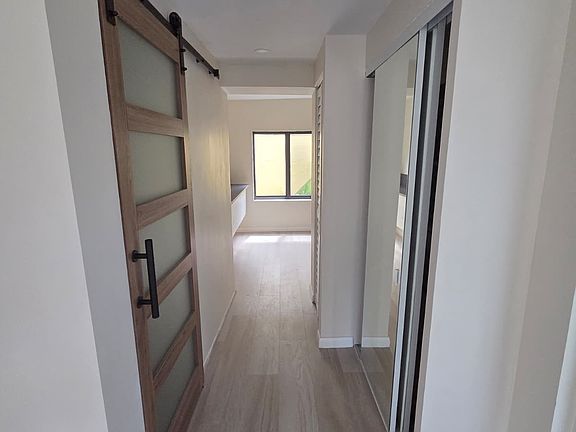 5th image of 112 NW 31st St #Ug