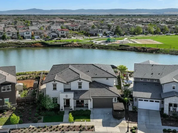 1794 Mulholland Dr, Lathrop, CA 95330