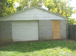 1512 Clara Ave, Louisville, KY 40215