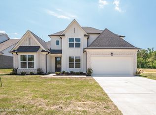 261 Centerline Roper Loop, Byhalia, MS 38611