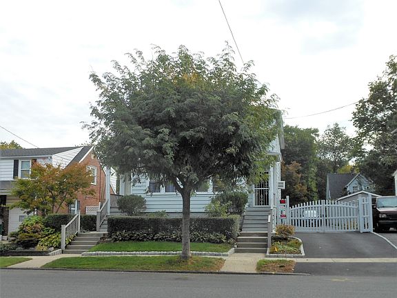 3rd image of 1484 Nepperhan Ave