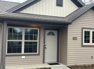 3548 Woodlawn Dr #3548, Barberton, OH 44203