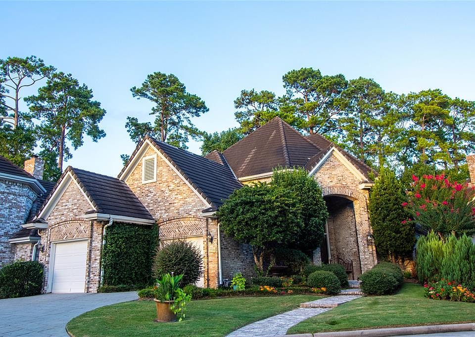 Gorgeous French style home with amazing views of the lake, fountain and golf course.