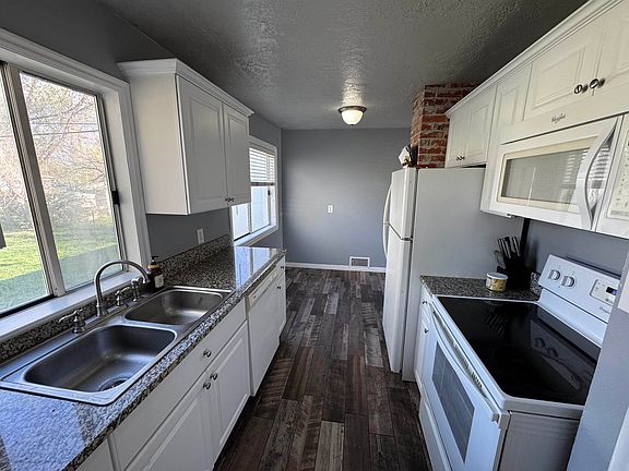5th image of 3516 Hawthorne Rd