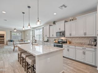 2930 W Laredo Ln, Phoenix, AZ 85085