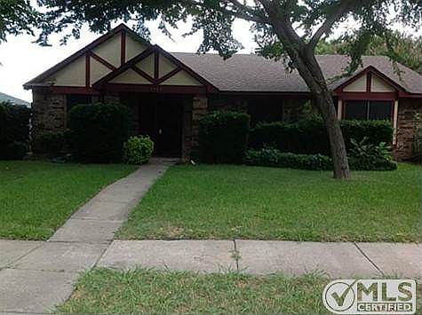 2nd image of 2442 Kimberly Dr