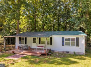 121 Lake View Ct, Lavonia, GA 30553