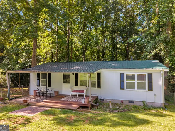 121 Lake View Ct, Lavonia, GA 30553