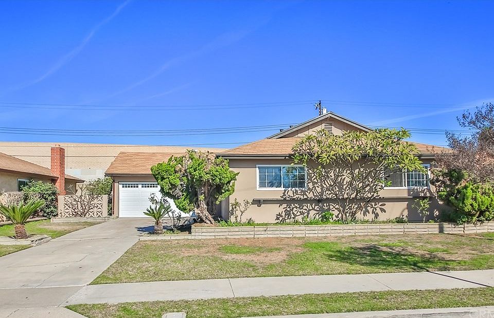 2nd image of 6057 Sheridan Way