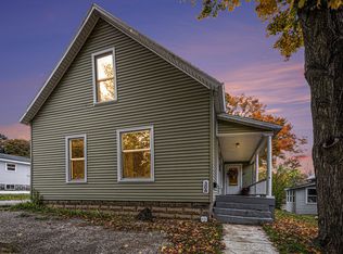 308 Yeomans St, Ionia, MI 48846