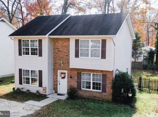 558 Balsom Rd, Lusby, MD 20657