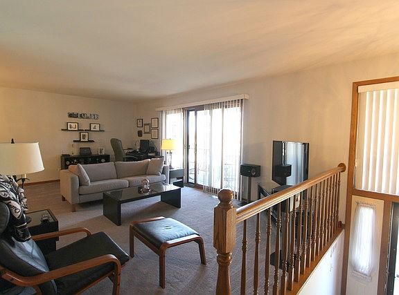 3rd image of 16046 Eagle Ridge Dr #16046