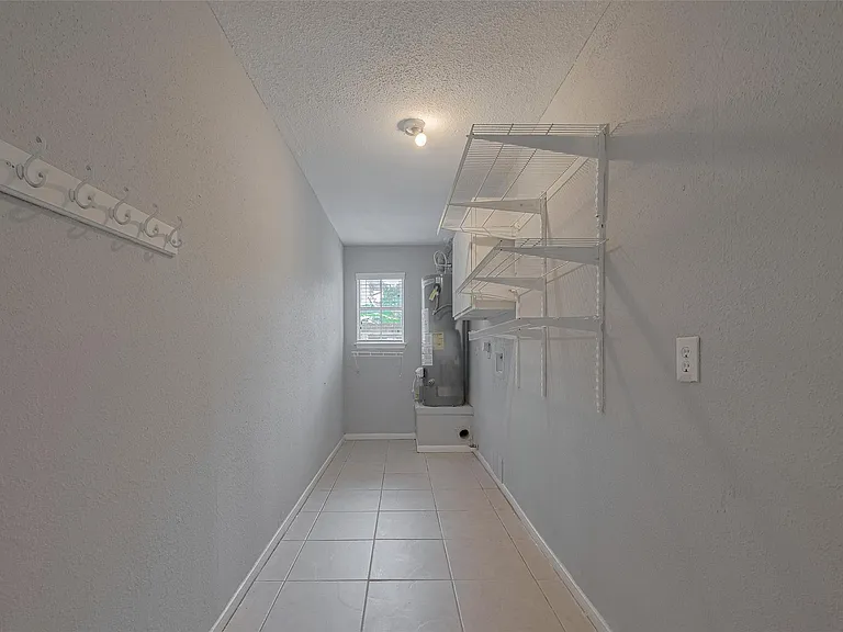 3610 Bee Bayou Ln — Photo 17