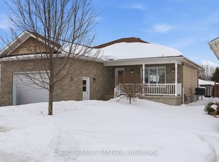 109 Royal Ct, The Nation, ON K0A 2M0