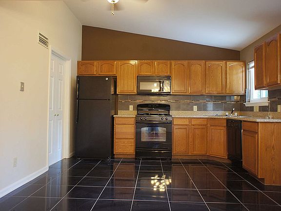 2nd image of 9622 Mesa Dr