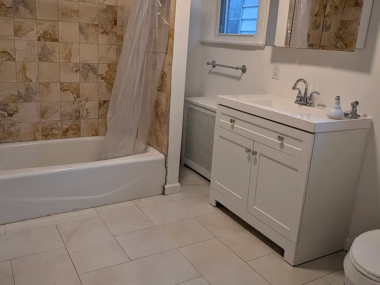 6243 Washington Ave — Photo 18