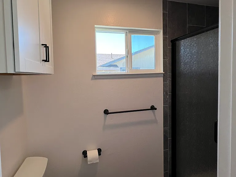 1827 Holiday St — Photo 19