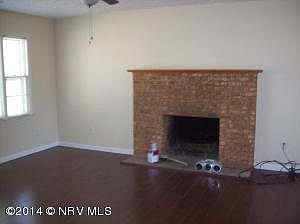 4th image of 2280 Glade Dr SE