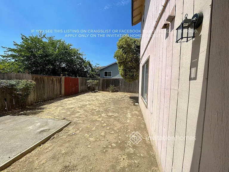 420 Hannigan Way — Photo 17