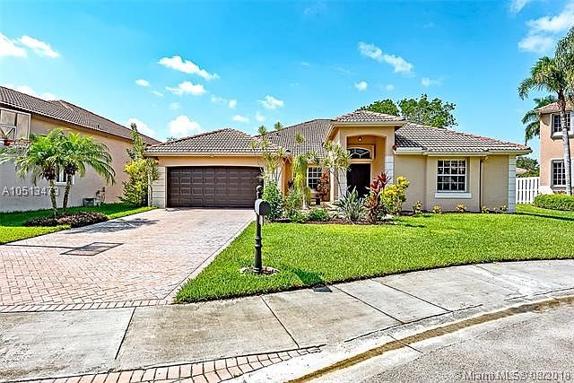 1st image of 723 Heritage Way