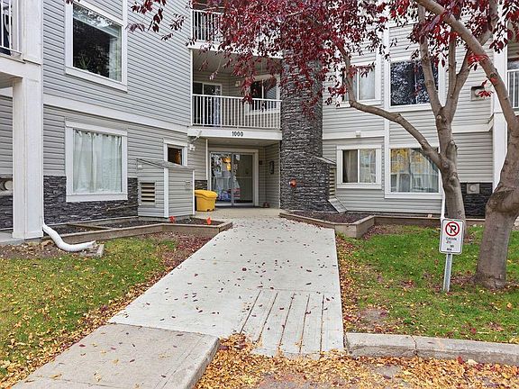 4th image of 1112 Valleyview Park SE #112