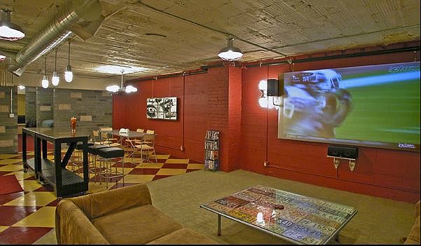 Projector and screen