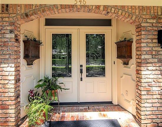 2nd image of 546 N Marlborough Cir