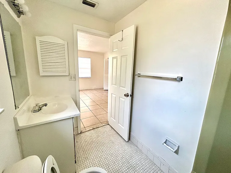 1221 Kennedy Rd #48 — Photo 13