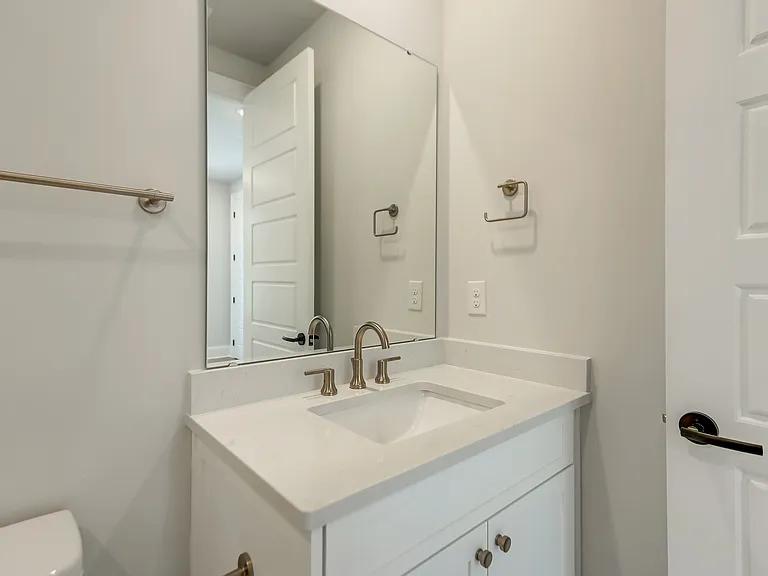 1107 Parkside Greenway Dr — Photo 34
