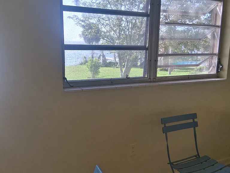 Riveredge Dr — Photo 15