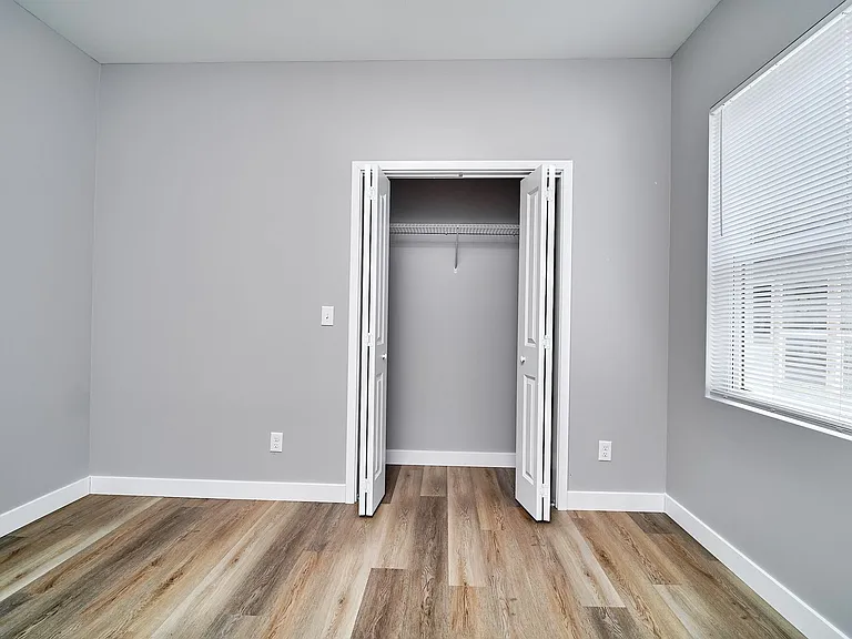 415 N Dequincy St — Photo 50