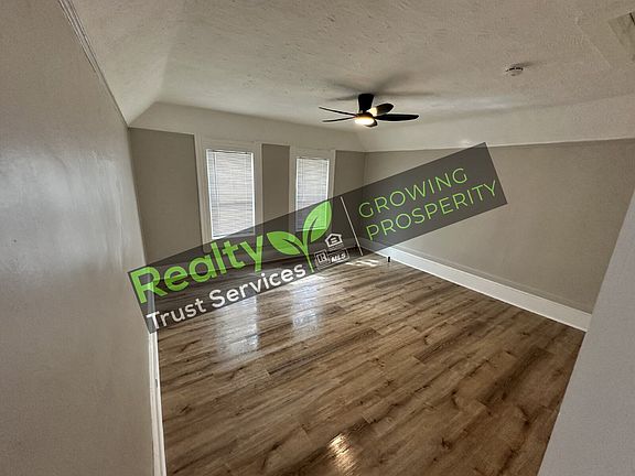 3rd image of 3193 W 50th St