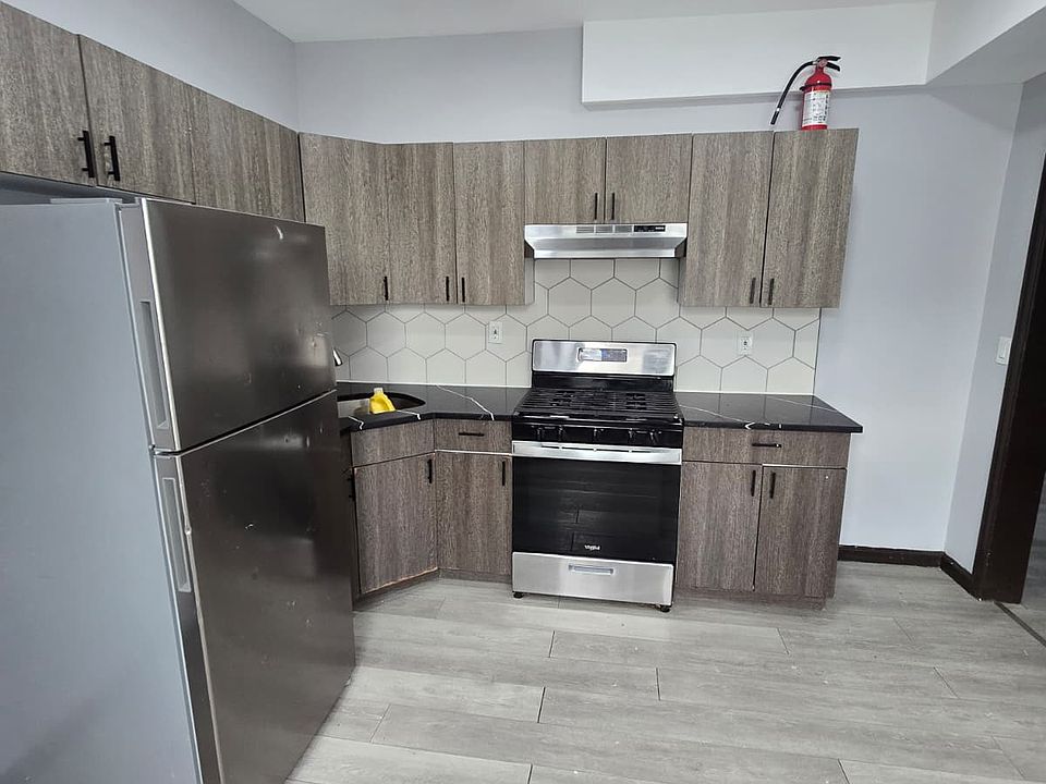 1st image of 163 Elwood Ave #3LL