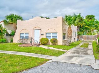 223 Pine Ter, West Palm Beach, FL 33405