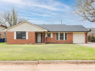 2620 Abbey Rd, The Village, OK 73120