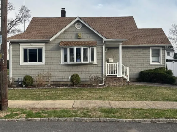 22 Wilbur Street, Bay Shore, NY 11706