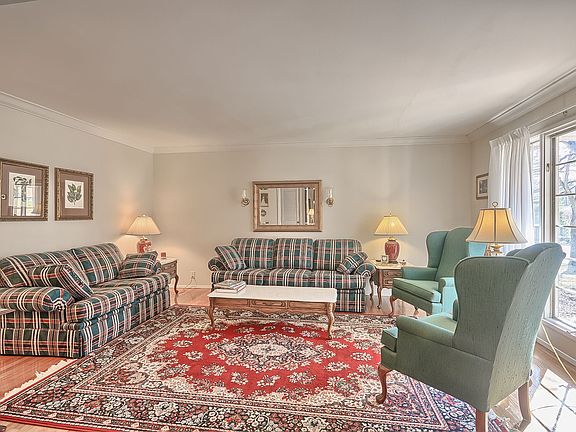 5th image of 852 Claymont Dr